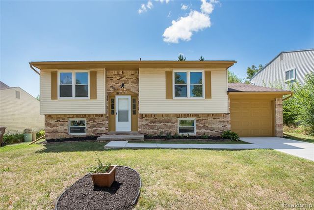 1186 Stamford Road, Ypsilanti, MI 48198