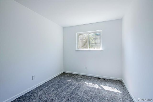 1186 Stamford Road, Ypsilanti, MI 48198