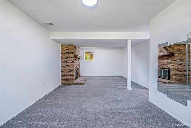 1186 Stamford Road, Ypsilanti, MI 48198
