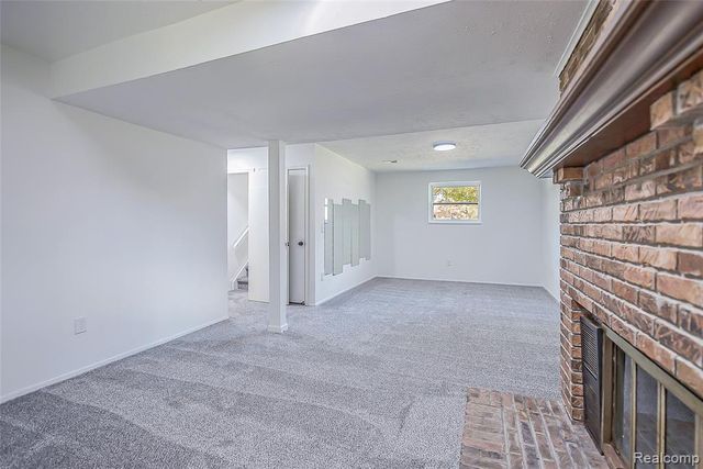 1186 Stamford Road, Ypsilanti, MI 48198