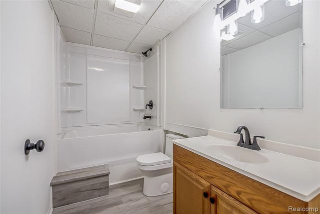 1186 Stamford Road, Ypsilanti, MI 48198