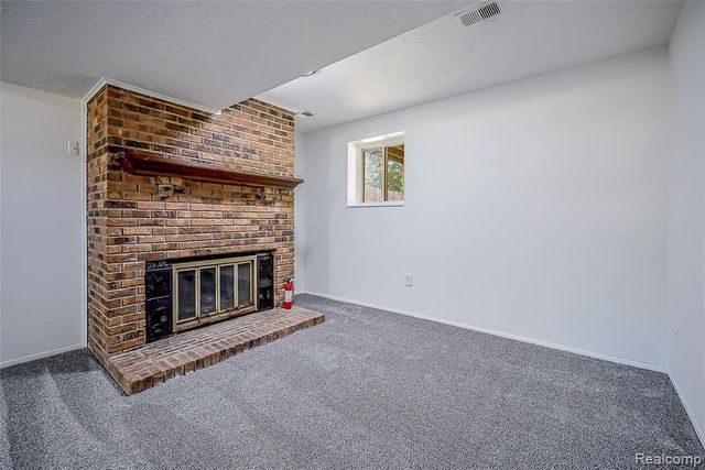 1186 Stamford Road, Ypsilanti, MI 48198