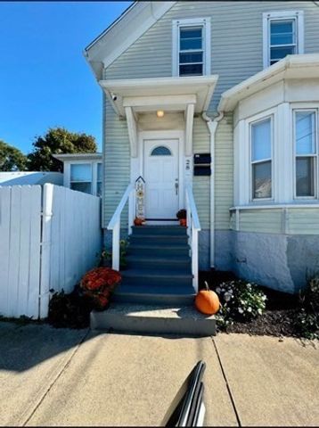 28 Borden St 1, New Bedford, MA 02740