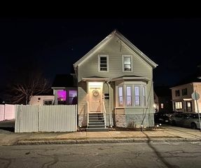 28 Borden St 1, New Bedford, MA 02740