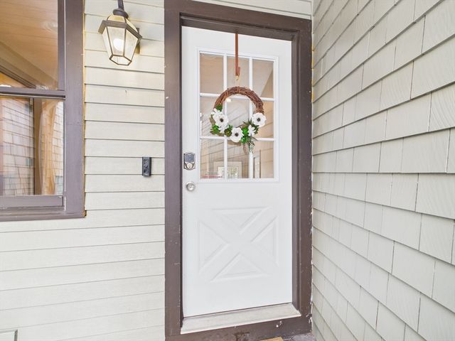 88 Morgan Dr, Taunton, MA 02780