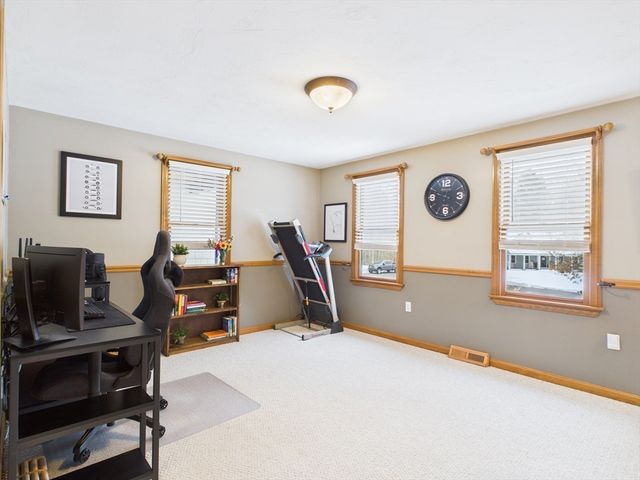 88 Morgan Dr, Taunton, MA 02780