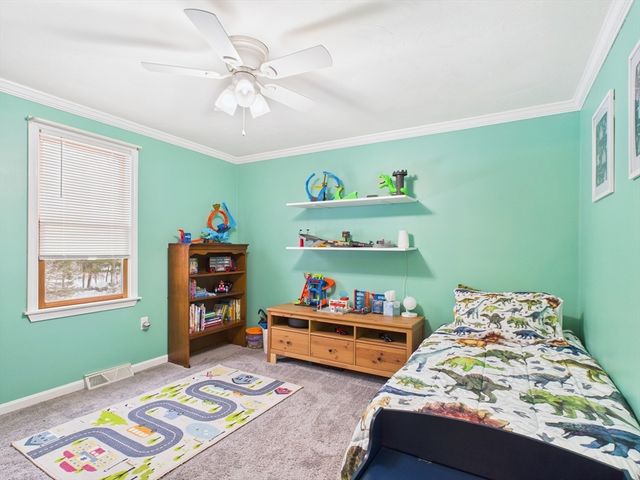 88 Morgan Dr, Taunton, MA 02780