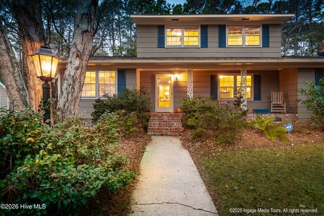 200 Fox Haven Drive, Greenville, NC 27858