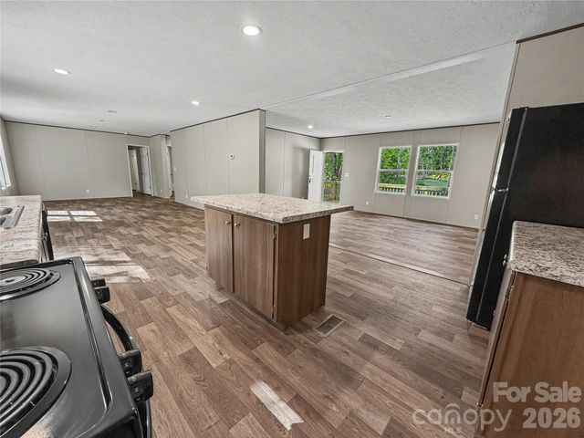 718 Hines Road, Mooresboro, NC 28114
