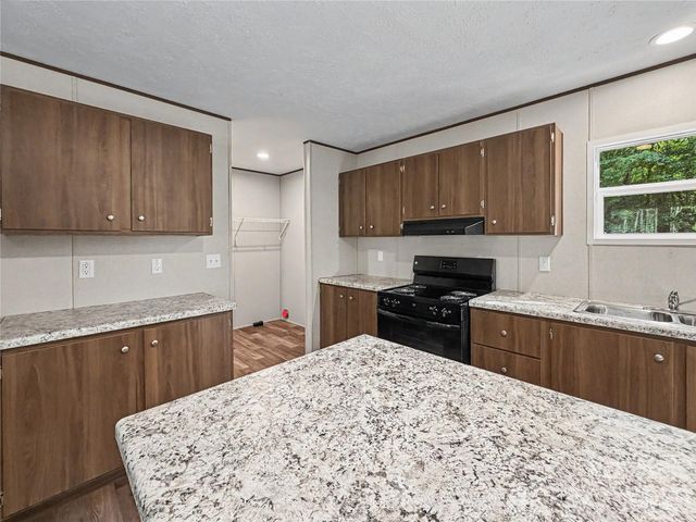 718 Hines Road, Mooresboro, NC 28114