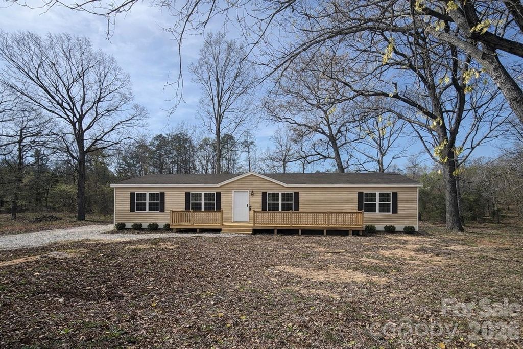 718 Hines Road, Mooresboro, NC 28114