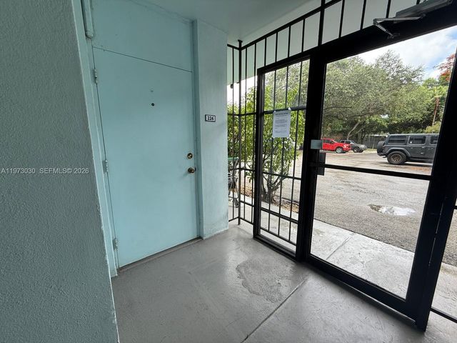 2539 S Bayshore Dr 226AR, Miami, FL 33133