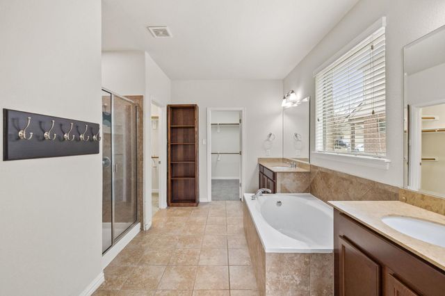 1105 Tabernash DR, Leander, TX 78641