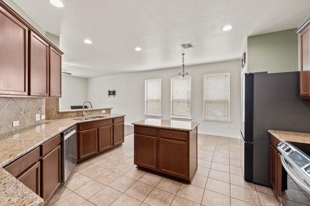 1105 Tabernash DR, Leander, TX 78641