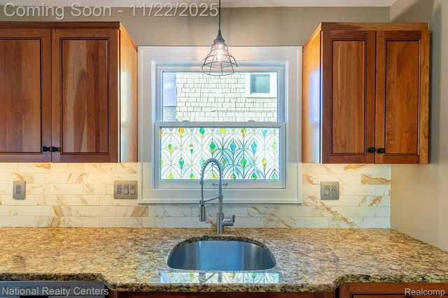 1110 Longfellow Avenue, Royal Oak, MI 48067