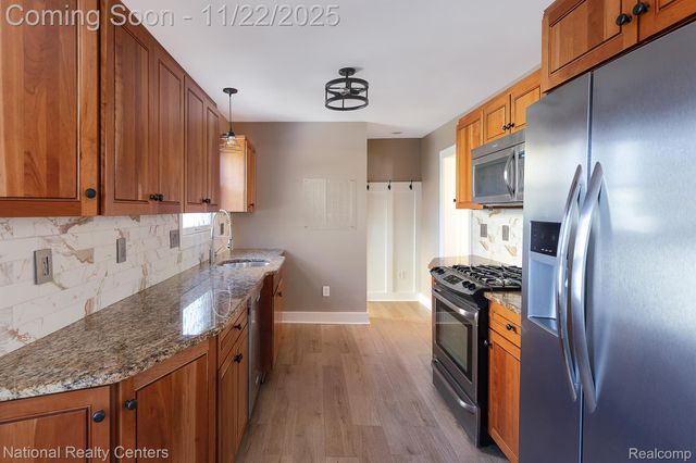 1110 Longfellow Avenue, Royal Oak, MI 48067