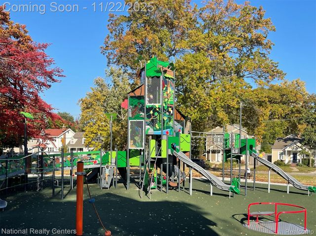 1110 Longfellow Avenue, Royal Oak, MI 48067
