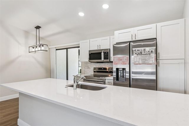12441 ORANGEWOOD CIRCLE, Tavares, FL 32778