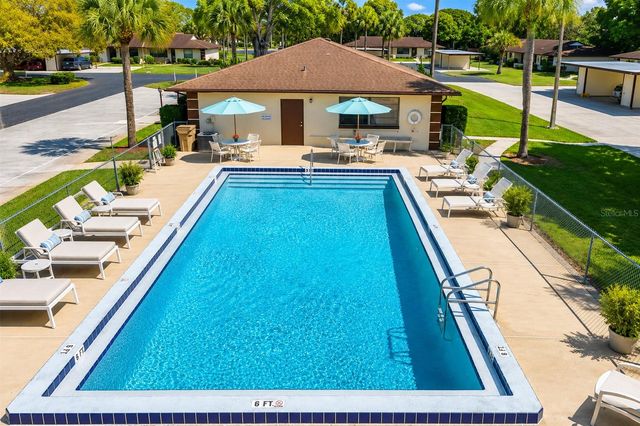 12441 ORANGEWOOD CIRCLE, Tavares, FL 32778