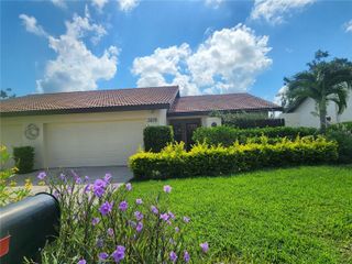 3409 MONTILLA COURT 8410, Sarasota, FL 34232