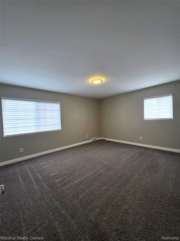 31355 Cyril, Fraser, MI 48026