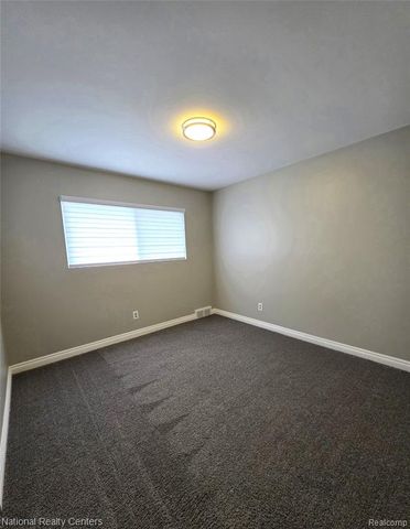 31355 Cyril, Fraser, MI 48026
