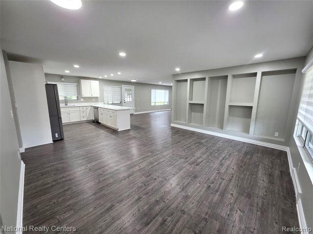 31355 Cyril, Fraser, MI 48026