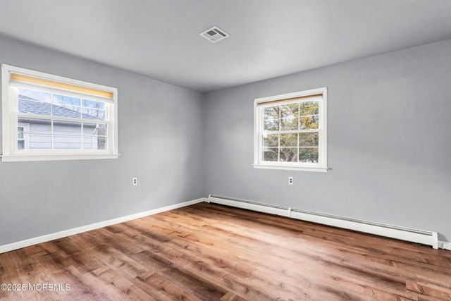 496 Saint Thomas Drive, Toms River, NJ 08757