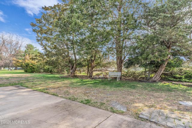 496 Saint Thomas Drive, Toms River, NJ 08757