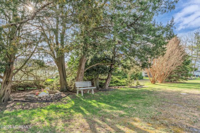 496 Saint Thomas Drive, Toms River, NJ 08757