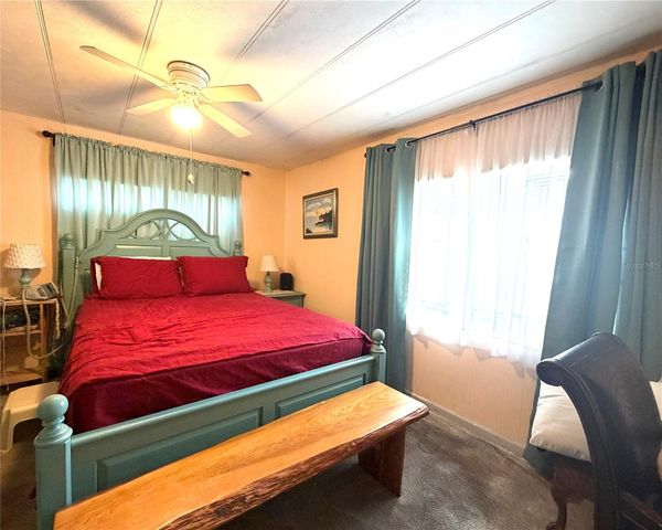 3315 CR 431N, Lake Panasoffkee, FL 33538