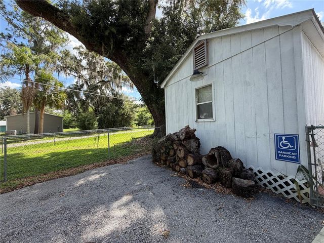 3315 CR 431N, Lake Panasoffkee, FL 33538