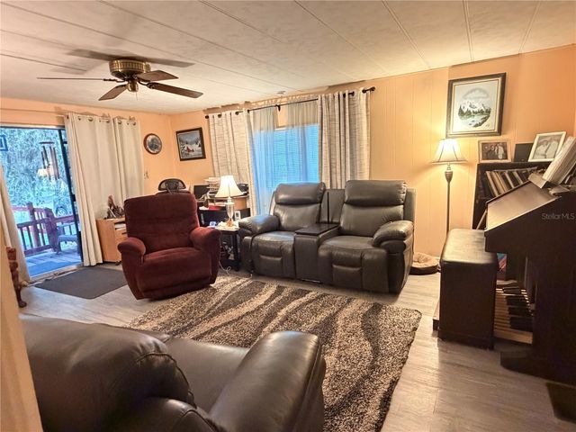 3315 CR 431N, Lake Panasoffkee, FL 33538