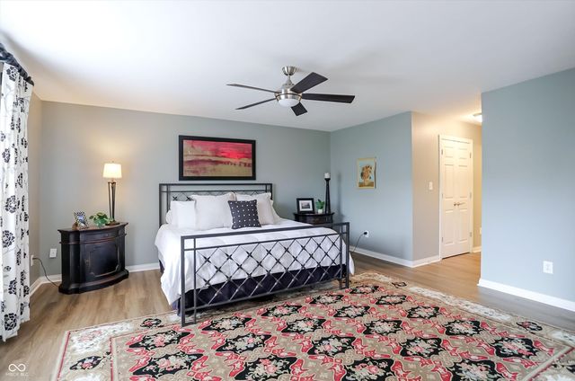 201 Manchester Drive, Zionsville, IN 46077