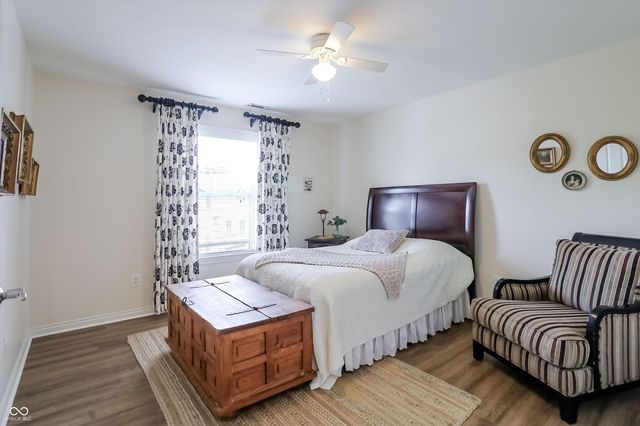 201 Manchester Drive, Zionsville, IN 46077