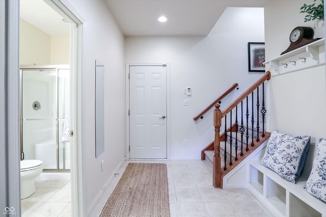 201 Manchester Drive, Zionsville, IN 46077
