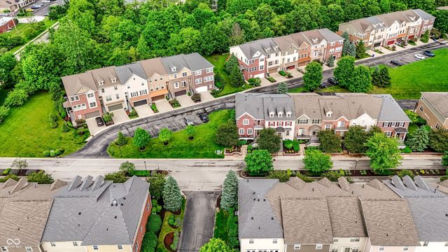 201 Manchester Drive, Zionsville, IN 46077