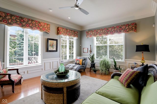 201 Manchester Drive, Zionsville, IN 46077