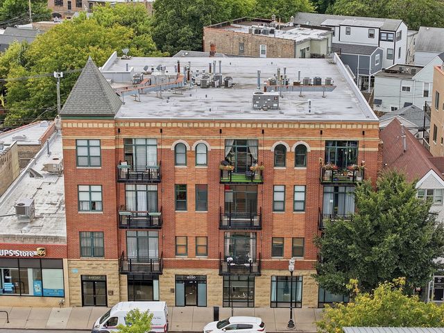 4050 N Lincoln Avenue 304, Chicago, IL 60618