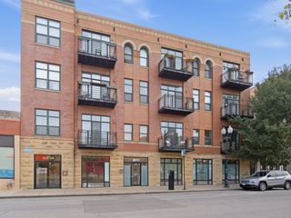 4050 N Lincoln Avenue 304, Chicago, IL 60618