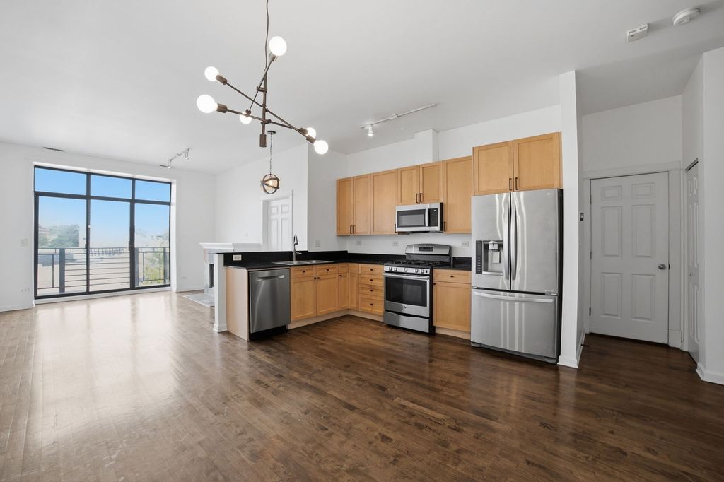 4050 N Lincoln Avenue 304, Chicago, IL 60618 — photo 2
