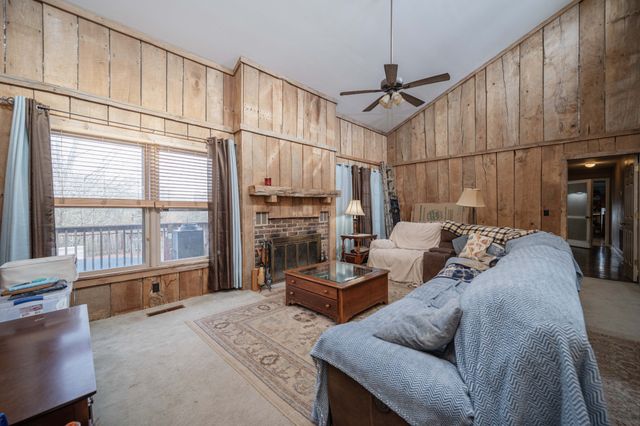 4383 E Jefferson Pike, Lascassas, TN 37085