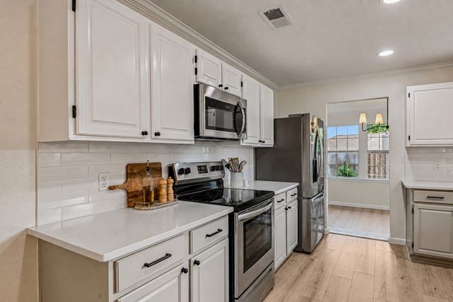 7524 Brentwood Court, North Richland Hills, TX 76182