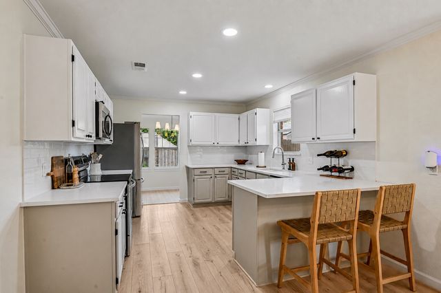 7524 Brentwood Court, North Richland Hills, TX 76182