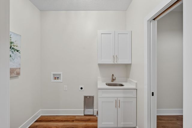 1005 Spruce Street, Waukee, IA 50263
