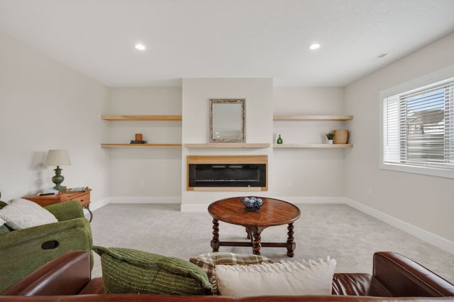 1005 Spruce Street, Waukee, IA 50263