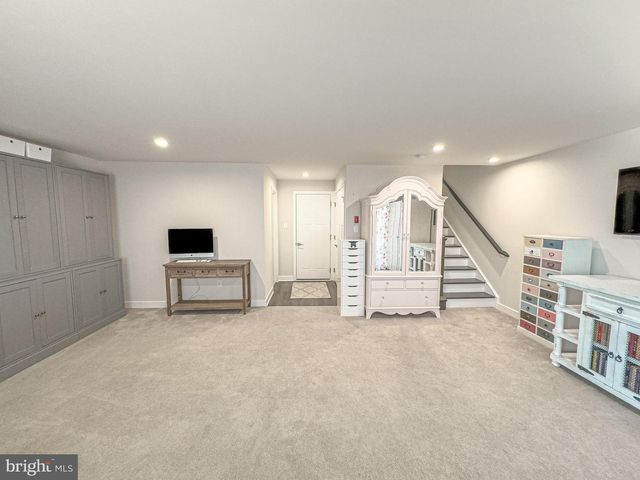 4 FLAMINGO CT, Sewell, NJ 08080