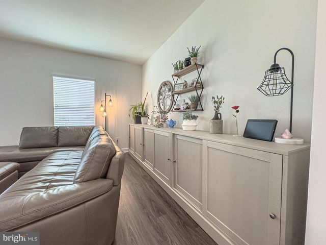 4 FLAMINGO CT, Sewell, NJ 08080