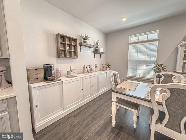 4 FLAMINGO CT, Sewell, NJ 08080