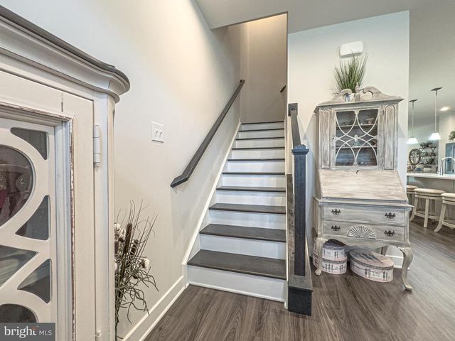 4 FLAMINGO CT, Sewell, NJ 08080